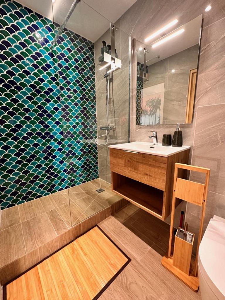 Les Appartements De Nana 8 - Studio Hypercentre, Rue Meynadier, Palais & Plage, Clim, Wifi Cannes Buitenkant foto